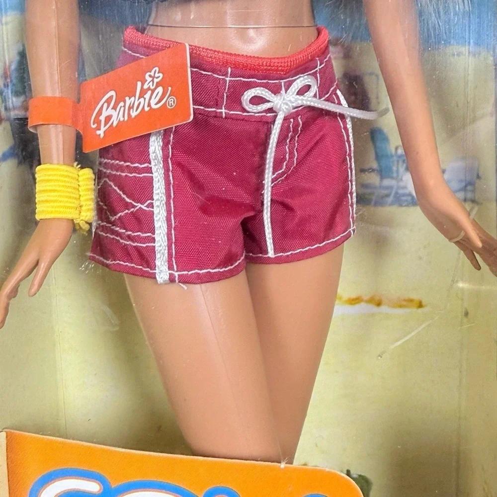 Mattel Barbie Cali Girl Doll With Surf Story C6461 2003 NRFB - READ